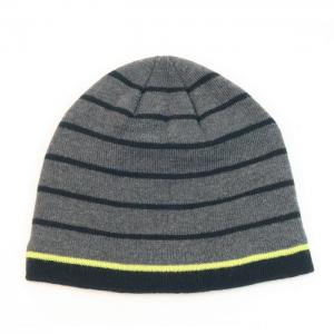 Men's striped beanie with fleece lining