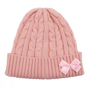 Girl's cable knitted hat